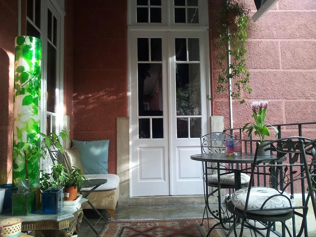 Bed & Breakfast Whatever Art B&B Lisbon Portugal