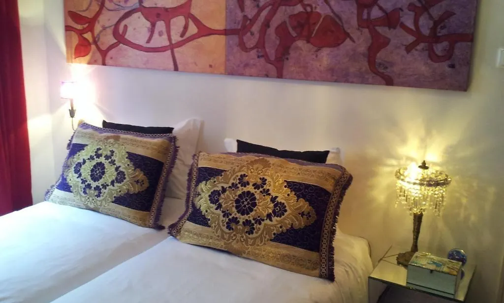 Whatever Art B&B Lisbon Bed & Breakfast