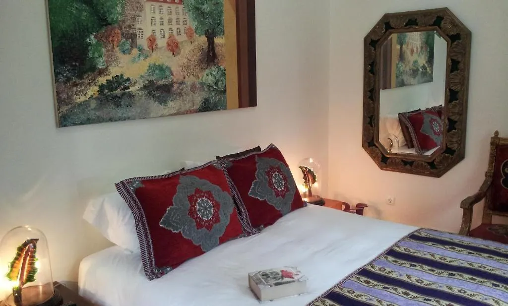 Whatever Art B&B Lisbon